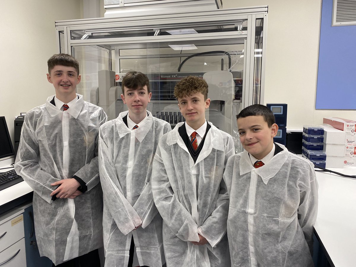 boysmodelschool's tweet photo. Year 10 Queen’s Junior Academy pupils at the MHLS Taster Day at the MBC Building… fascinating! @QUBEngagement @QUBelfast https://t.co/ezcfcQgfUA