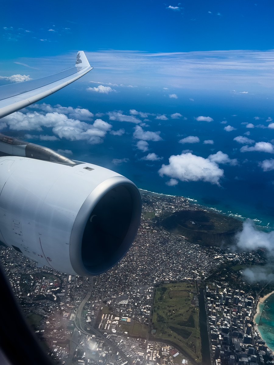 HawaiianAirJP's tweet photo. 2023年5月8日より新型コロナウイルス感染症が「新型インフルエンザ等感染症」と認められなくなる旨公表されたことを踏まえ、2023年4月29日午前0時以降日本に入国される方については、ワクチン接種証明書または陰性証明書の提示が不要に。
ご出発前に⤵
https://t.co/KwDtd1RCPk

📷 by @bradwatanabe https://t.co/Q9vrE1S1I6