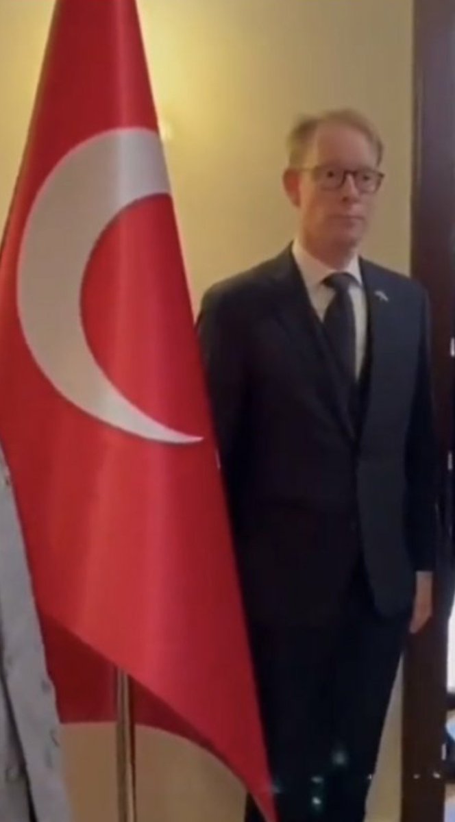 cursed högerbilder (@cursedhoger) on Twitter photo 