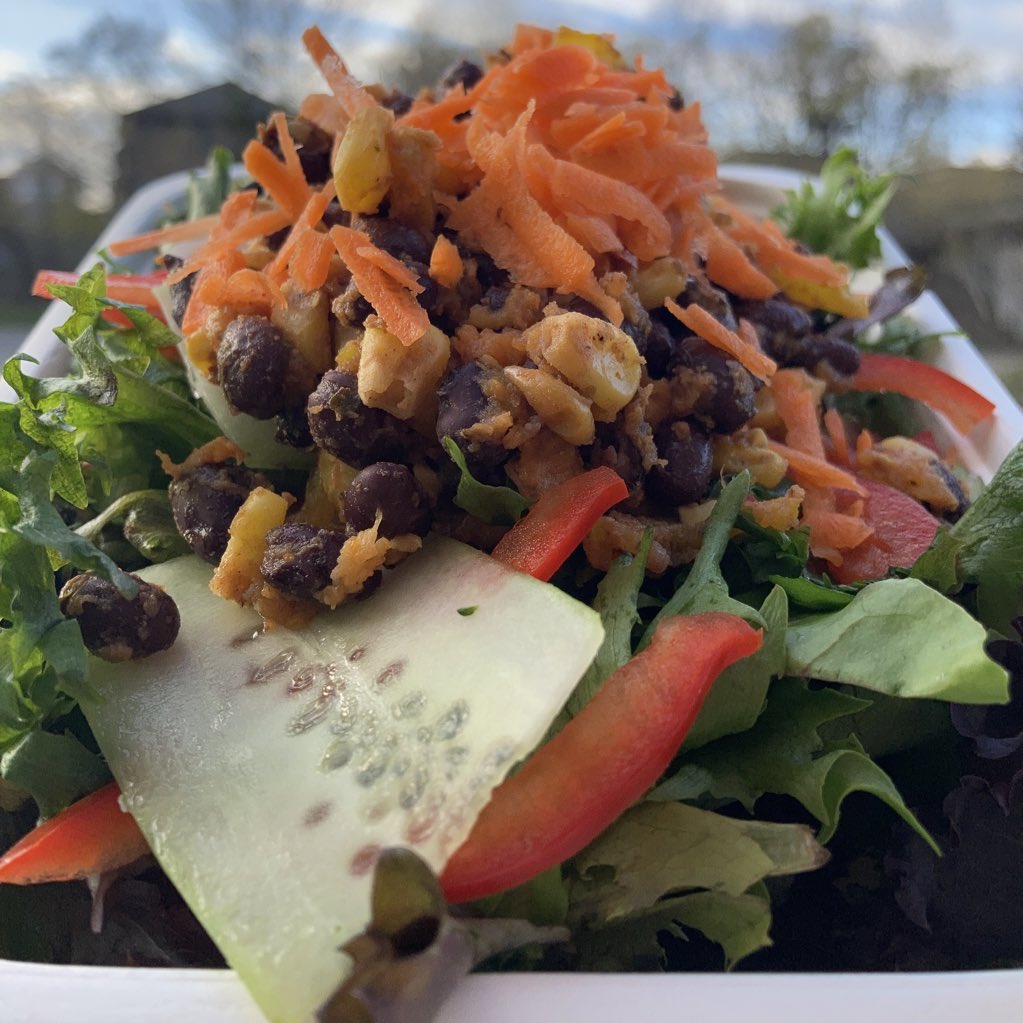 We are proud to team up with <a href="/Baccanalle/">Baccanalle</a>, an award-winning Caribbean and soul food company, who becomes the lunch partner for the 2023 Ottawa BlackJacks training camp.🔥
 
Welcome to the team. 🤝

🔗Learn more: bit.ly/3ncYteE

#HopOn | #OurGame