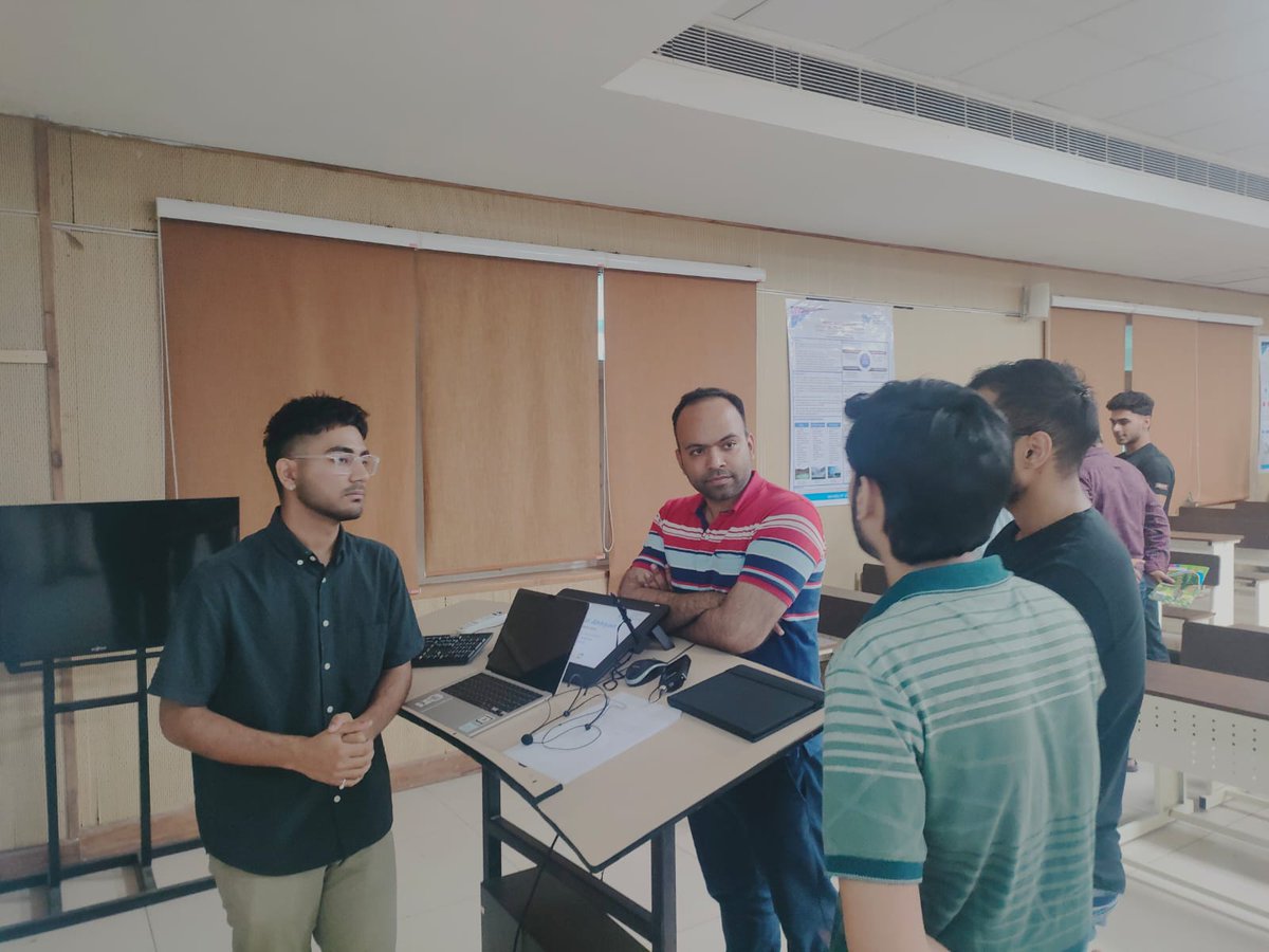 IITJammu's tweet photo. IIT Jammu's Civil Engg students showcased their innovative ideas on water conservation through a poster presentation competition under #JalShaktiAbhiyan. 

The event aimed to promote source sustainability for drinking water in urban and rural areas. #WaterConservation #IITJammu https://t.co/DXAOH134yj