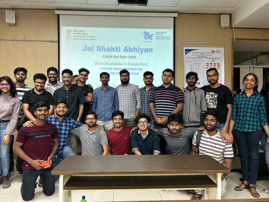 IITJammu's tweet photo. IIT Jammu's Civil Engg students showcased their innovative ideas on water conservation through a poster presentation competition under #JalShaktiAbhiyan. 

The event aimed to promote source sustainability for drinking water in urban and rural areas. #WaterConservation #IITJammu https://t.co/DXAOH134yj