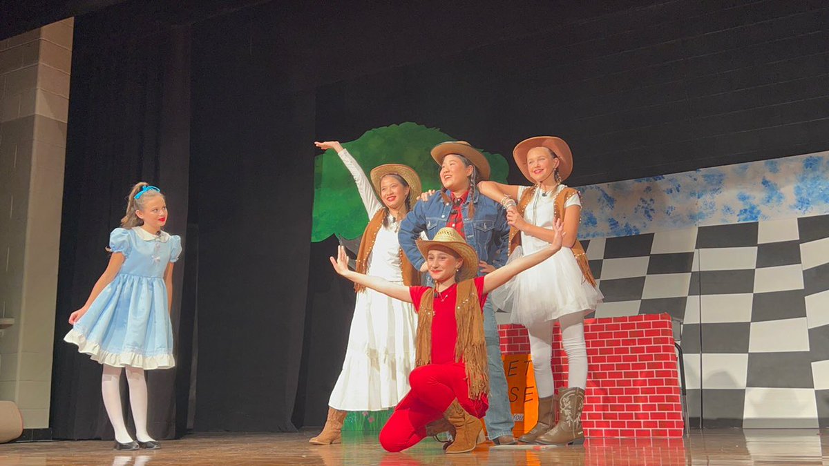 Alpine Public School tweet media