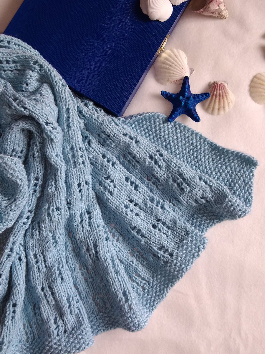 Blue Knitted blanket, Super Soft Baby Blanket, etsy.me/3LCKQyH #blue #thanksgiving #geometric #knittedbabyblanket #blueknittedblanket #supersoftblanket #strollerblanket #babyboygift #crochetbabyblanket