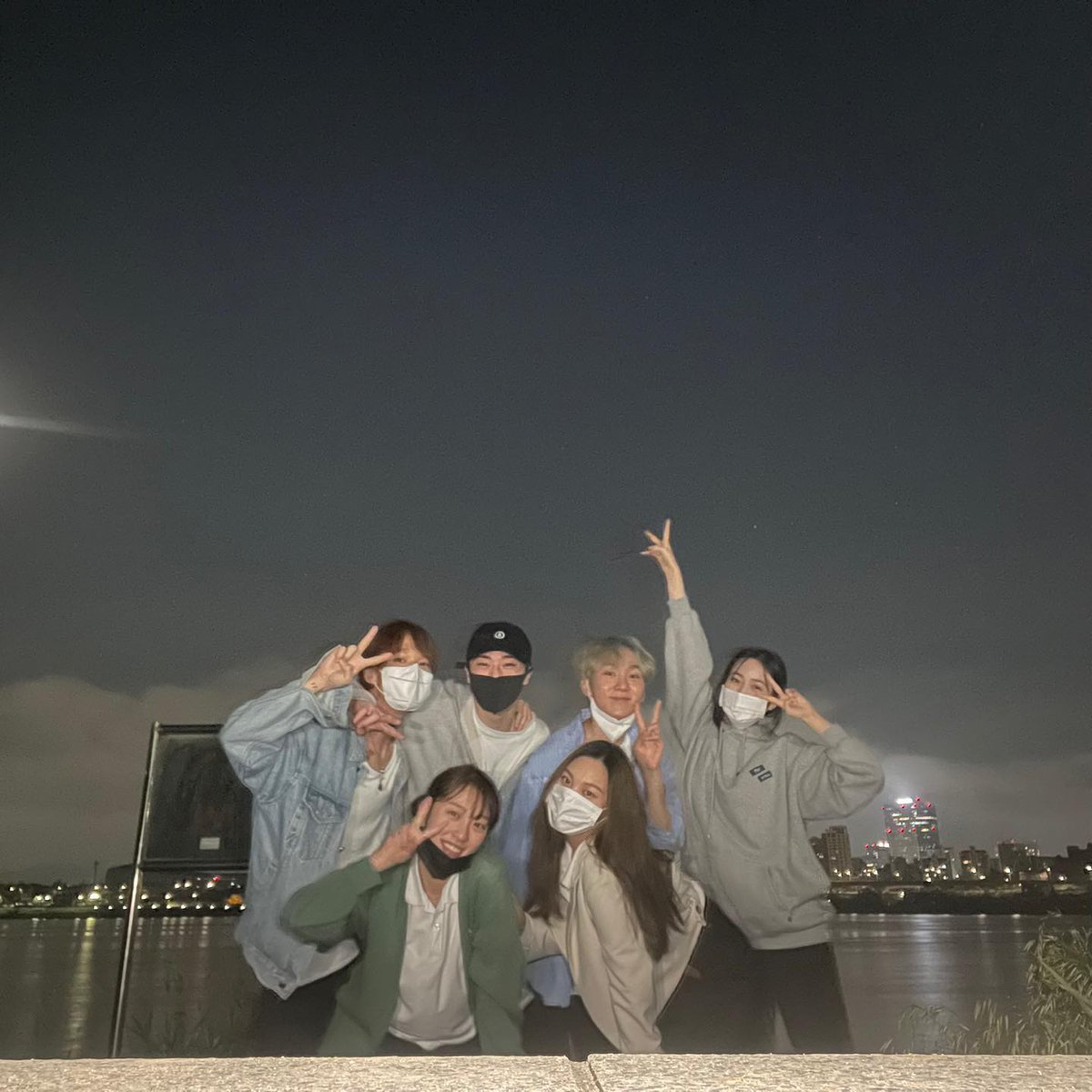 HourlyASTROBR's tweet photo. [20230428]

Carta do Seungkwan (Seventeen) ao Bin 💜
https://t.co/bs1KSHzVxv https://t.co/NQca4lQaOO