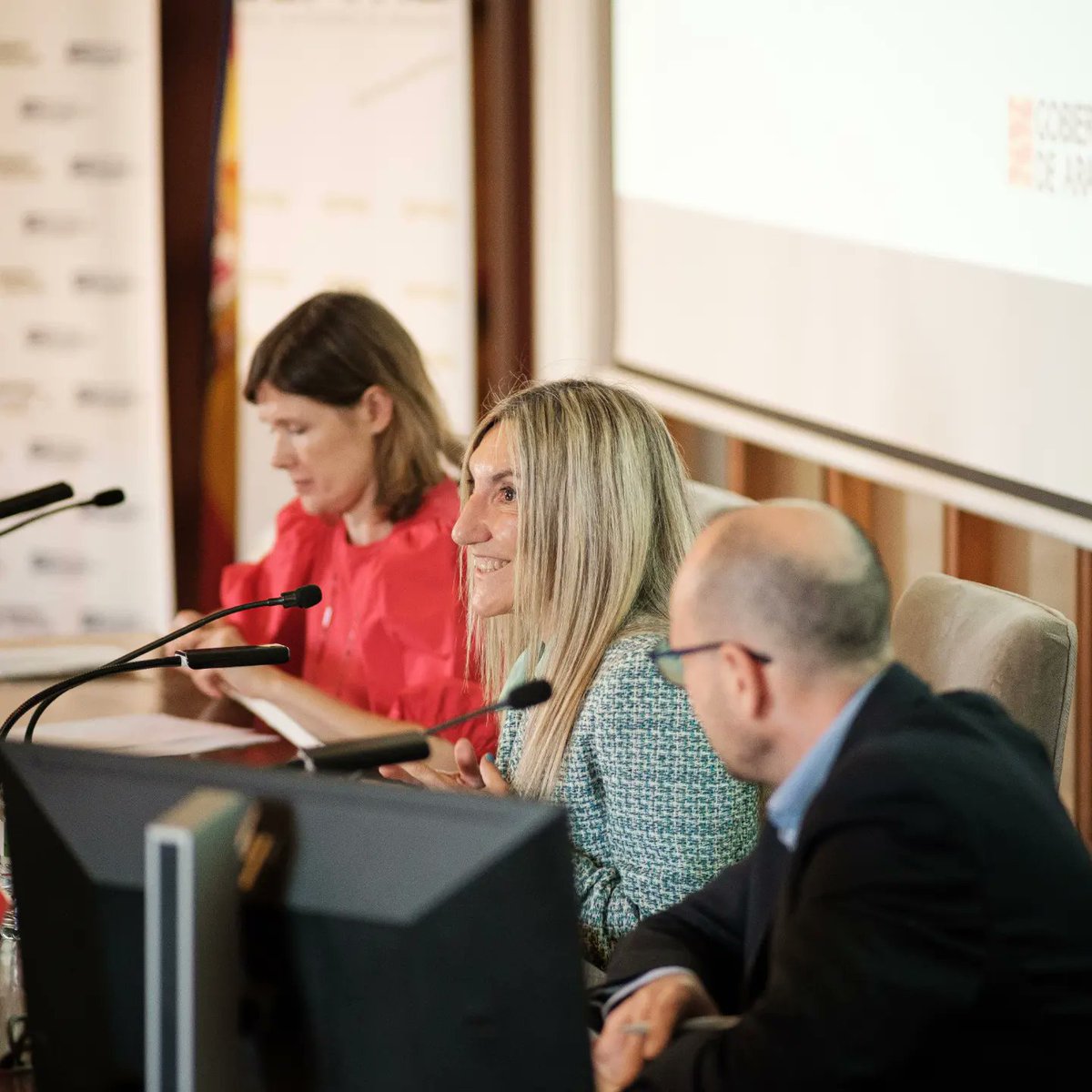 carmengilcagil's tweet photo. Gracias a @cepymezaragoza @AragonEmprende y @camarazaragoza por invitarme y poder compartir ayer, con todos vosotros, las ventajas competitivas de la #mediación para la #empresa y casos de éxito.
➡️ La mediación ha llegado para quedarse en la empresa. https://t.co/TbsDPUIV6s
