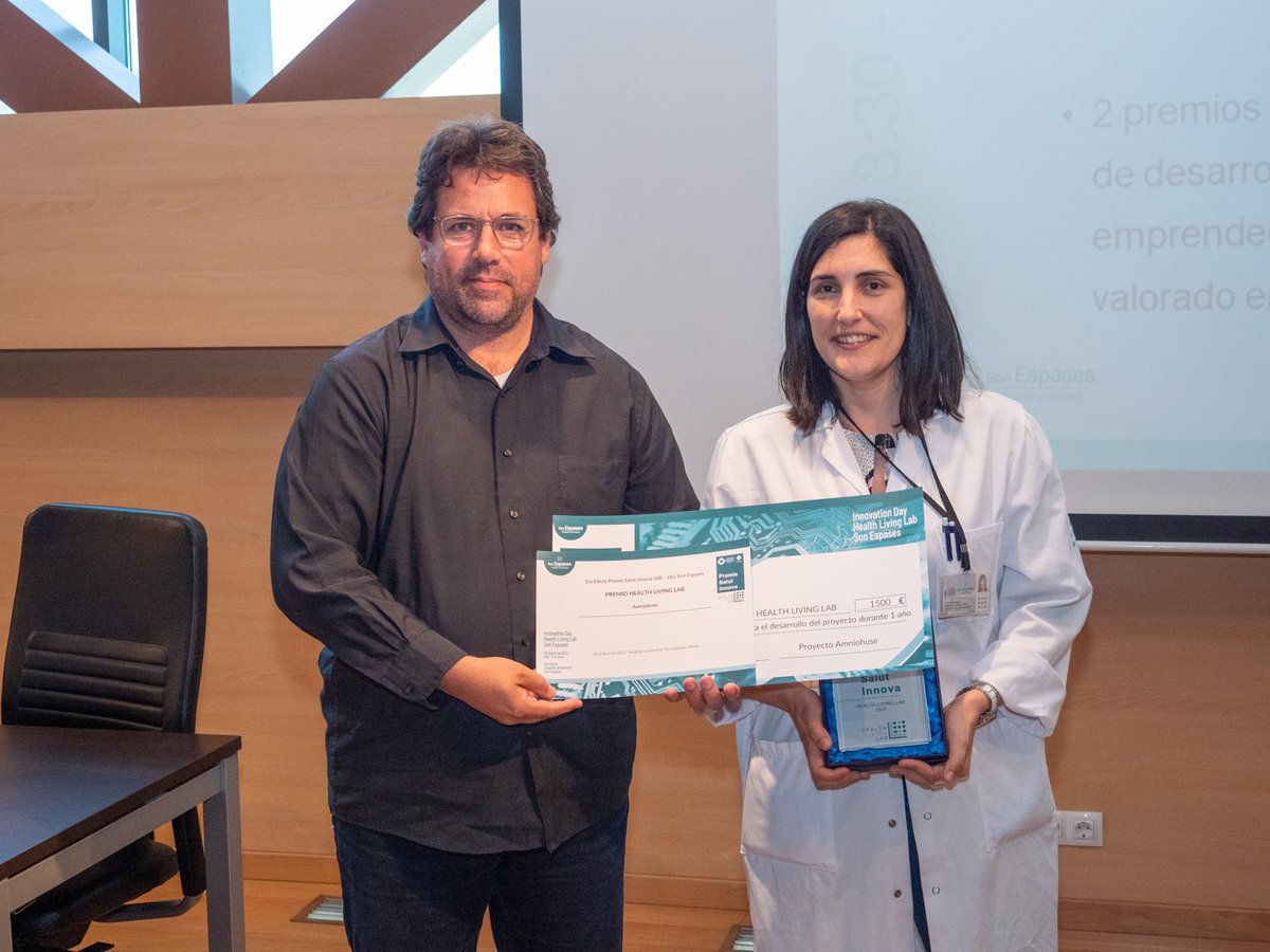 SonEspases's tweet photo. El #HealthLivingLab també ha lliurat dos premis.

El segon premi ha estat per a Andrea Alegre pel projecte «Creació de model de simulació de tècniques invasives. Amniohuse».

#InnovationDayHUSE https://t.co/DcVjwrrf4G
