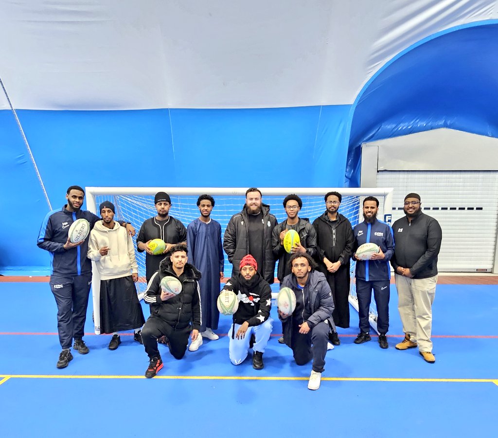 F4SportsCIC's tweet photo. Many thanks to Ibby and Vicki from @CAVC for supporting us to include learners from the college in our Midnight Ramadan programme 👌🏾 #Futures #CAVC #I2A https://t.co/Rvh1s6leFC