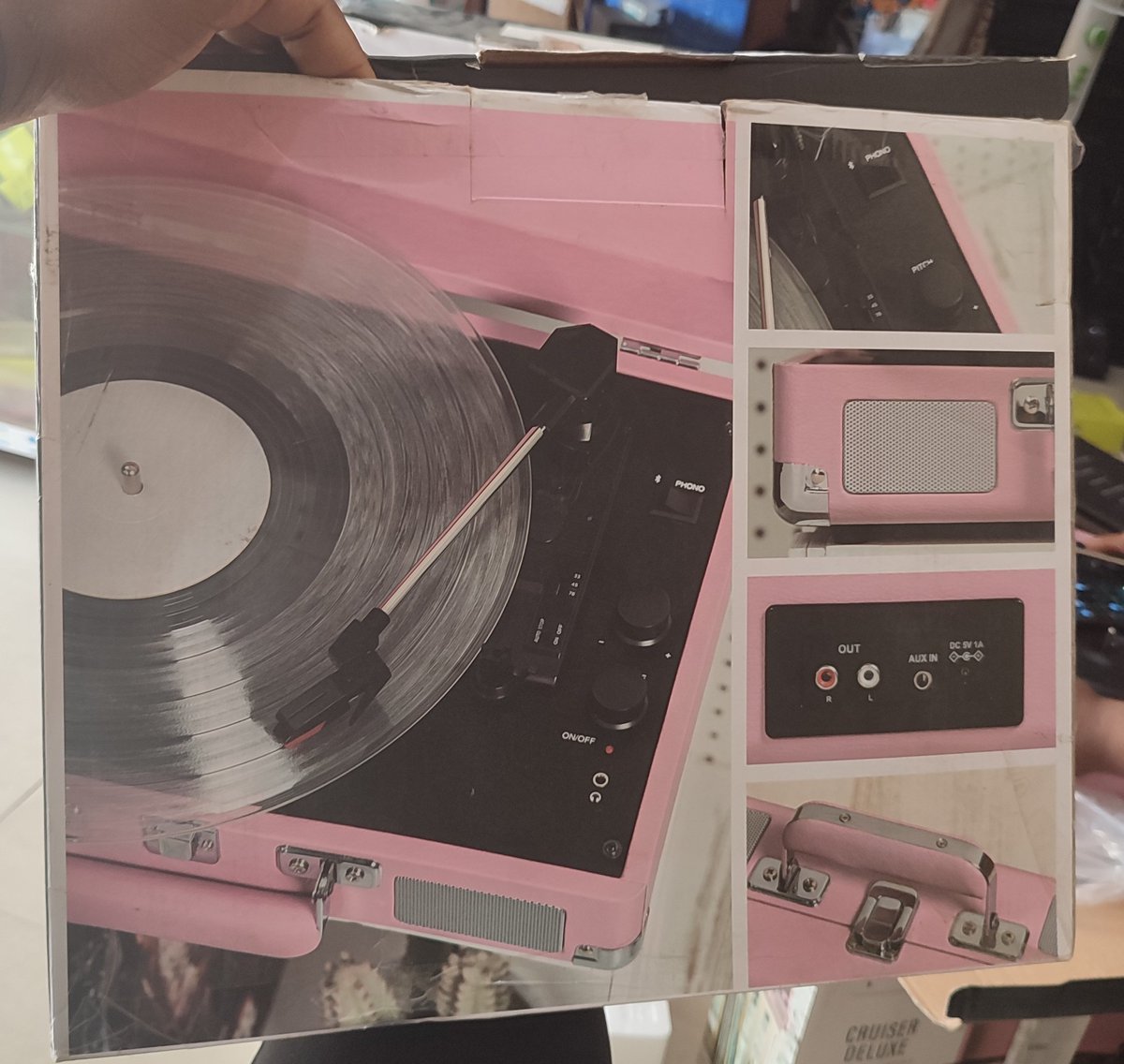 Voilà 2 jolies modèles
Etat 10/10
35.000frs
Frais de livraison 1000frs
Test à la livraison