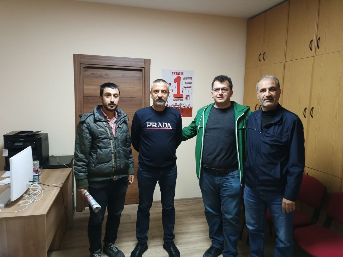 emepdenizli's tweet image. Belediye-İş Sendikası Denizli Şubesi'ni ziyaret ettik. 
1 Mayıs ve 14 Mayıs sürecini konuştuk. 
Baskıya, sömürüye ve tek adam rejimine karşı;
1 Mayıs'ta alanlara!
#1Mayıs #1Mayıs2023 #EMEP