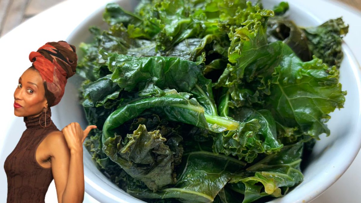 timothalanae's tweet photo. You gotta try my favorite kale recipe! Watch here: https://t.co/RagGXweKuh 
#healthyrecipes #kalerecipes #plantbasedrecipes https://t.co/9NDrjDse9e