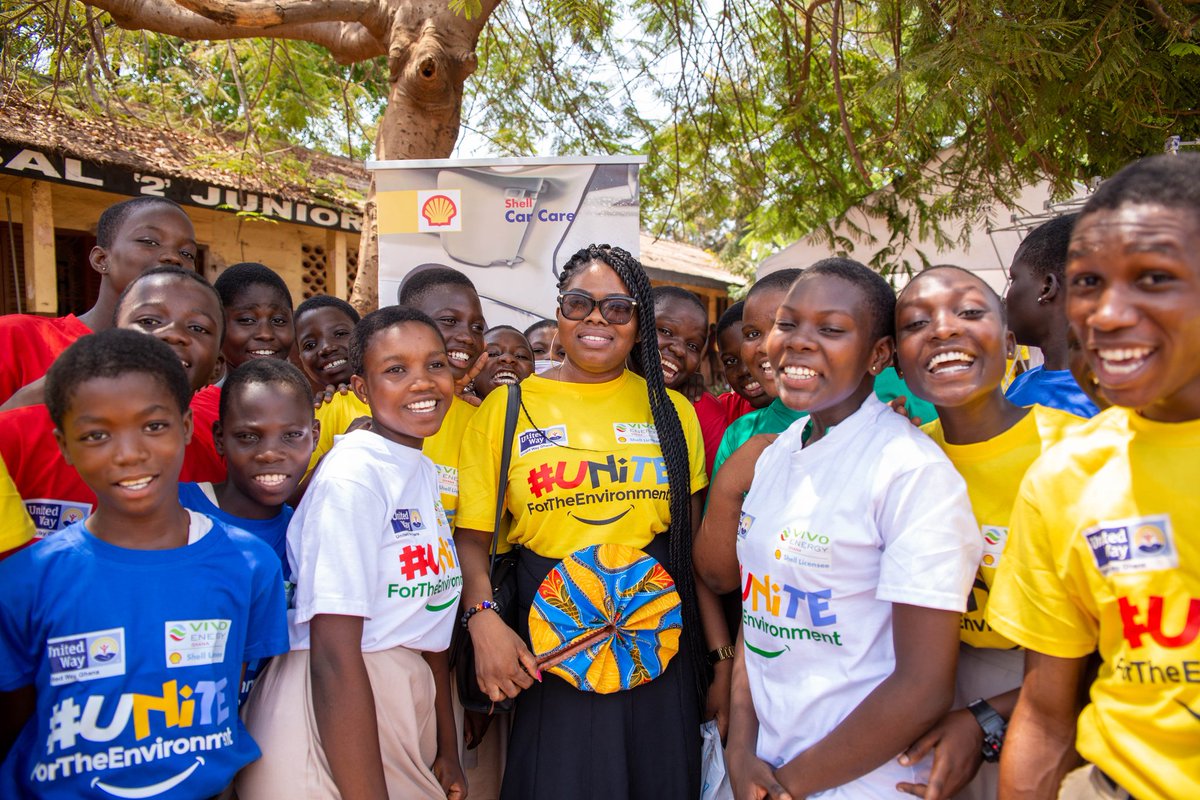 UnitedWayGhana's tweet photo. #fridaymood
It's a great day to smile as we end a successful week😁.
We hope that you have a great weekend!
Follow us United Way Ghana for more exciting moments.
#LiveUnited
#UnitedForTheEnvironment
#UnitedForEducation https://t.co/MNIqvxaqwd