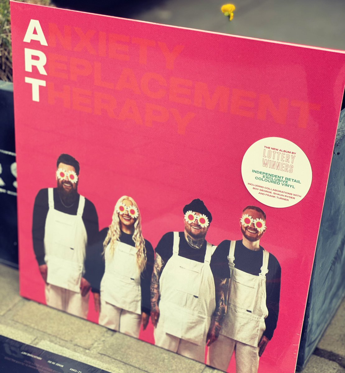 Out today, the cracking new LP from <a href="/LotteryWinners/">Lottery Winners</a> 'Anxiety Replacement Therapy' 💥on ltd edition coloured vinyl x

🔝🎶☕️🍪✌️🍷🍺🙏