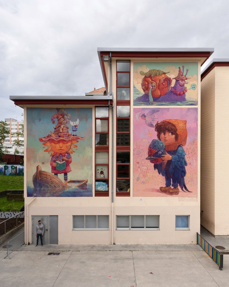 istmo_fest's tweet photo. Ao igual que o seu personaxe, Miguel Peralta voou ben alto no #Istmofest2023 deixándonos esta marabilla de mural.

🎨 “Solpor”
🖌 Miguel Peralta @elmiguelperalta
📍 CEIP Alborada | Rúa San José de Calasanz, 5
🗺 https://t.co/h8t3zwG1CV

Abrimos fío! 🧵 1/7 https://t.co/oRrFwLHAac