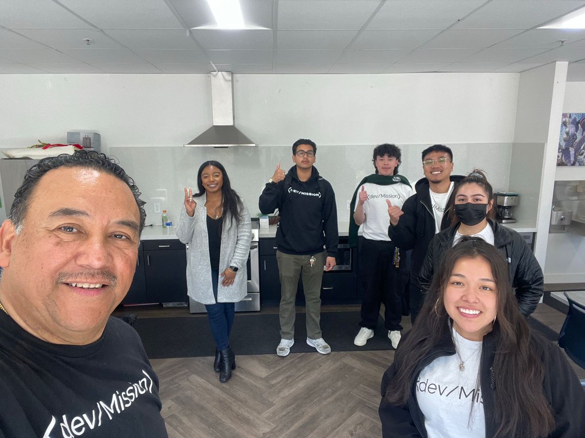 Dev/Mission (@devmissionorg) on Twitter photo Our refurbathon at Hayes Valley South was so much fun, and we couldn't be more grateful for the donations of essential computers to the residents. We'd like to give a huge shout-out to <a href="/SFHDC/">SFHDC</a> <a href="/Verizon/">Verizon</a> <a href="/SFPublicLibrary/">SF Public Library</a> and <a href="/StupskiFDN/">Stupski Foundation</a> for their amazing partnership Our refurbathon at Hayes Valley South was so much fun, and we couldn't be more grateful for the donations of essential computers to the residents. We'd like to give a huge shout-out to <a href="/SFHDC/">SFHDC</a> <a href="/Verizon/">Verizon</a> <a href="/SFPublicLibrary/">SF Public Library</a> and <a href="/StupskiFDN/">Stupski Foundation</a> for their amazing partnership