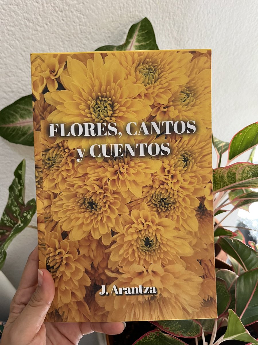 “En el mar como en la vida, aprendes más cuando hay mal tiempo” 🌊

Ese fragmento es de este libro que quiero recomendarles de <a href="/J_Arantza_/">J. Arantza ✍🏻</a>, escritora Cancun. 🙌🏼