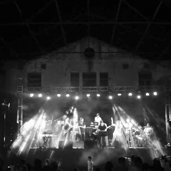 #CapitalCultural | Homenaje a Charly García

¡Celebramos 40 años de "Yo no quiero volverme tan loco" de Charly con la versión de Ydray! 🎼 Disfrutá de la interpretación única de estos talentosos artistas en este emotivo homenaje musical.

Ingresá acá 👉 onx.la/47a69