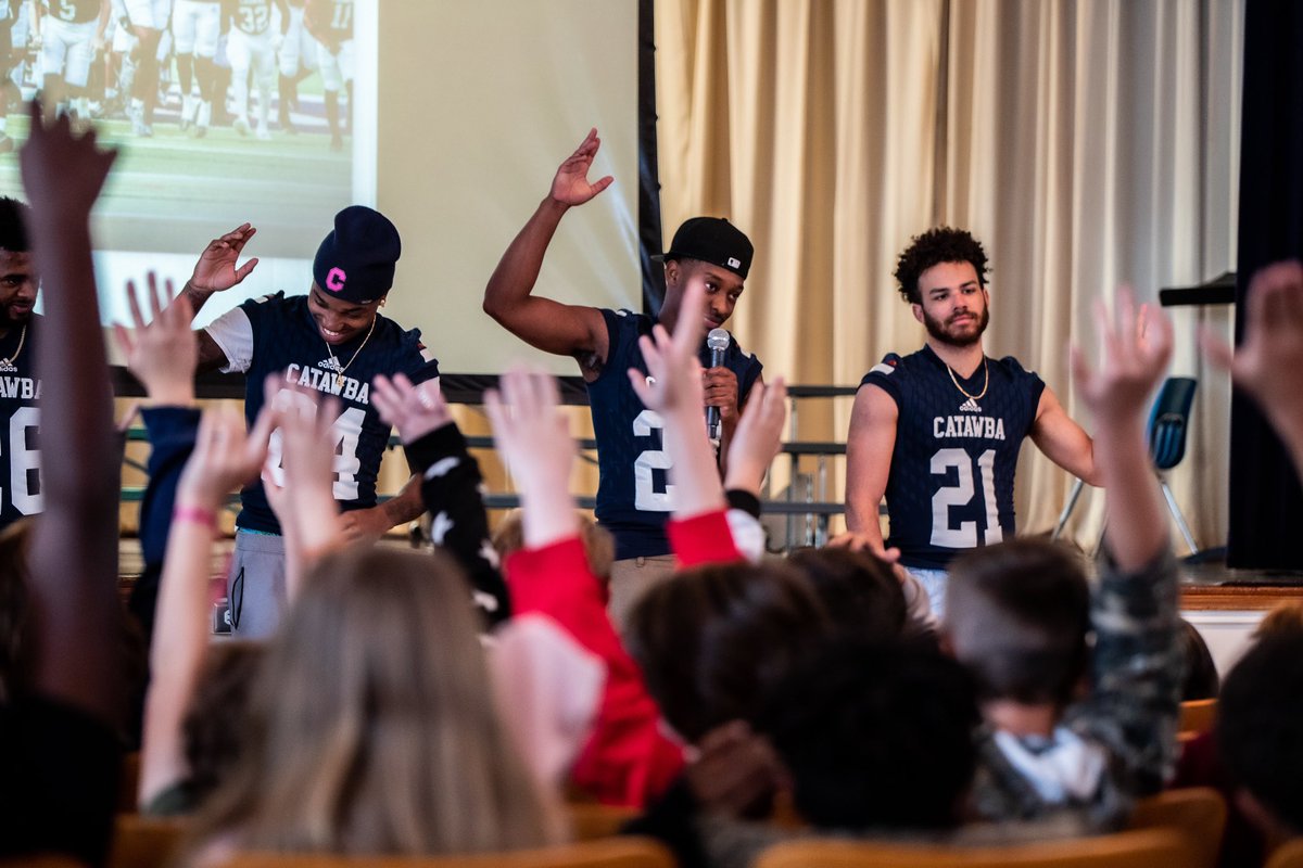 LOVE GIVING BACK😊
Special thanks to Granite Quarry Elementary for having us today‼️
#bleedblue | #catawbaculture
