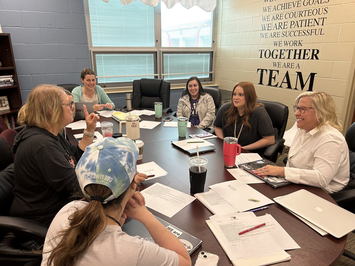 Thanks to Christina French coming to BLT to discuss our new Decodable program. <a href="/Creeksidetweet/">Creekside ECS</a> #WeAreLakota #NeedToSucceed