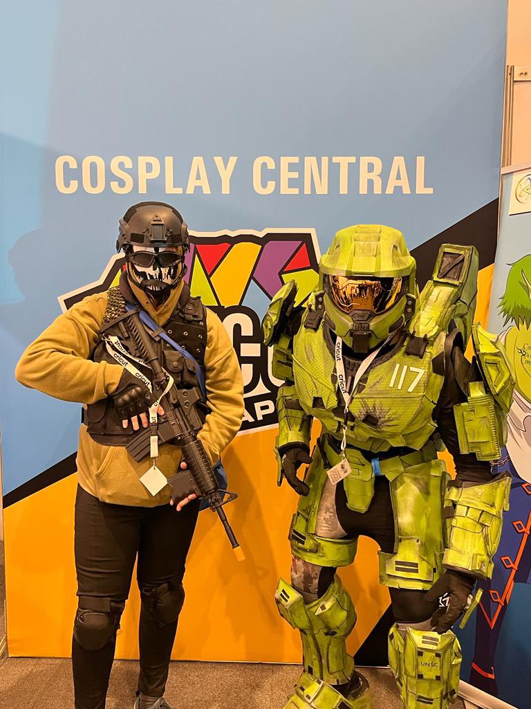 KFMza's tweet photo. What an awesome time we had today at #ComicConCapeTown 🦸♀️⚡️ We got to witness some awesome costumes and even got to see some famous faces! The #KfmCrew got to meet and interview the one and only @KatGraham !! Today was definitely one for the COMIC books! 😉🦸♀️ https://t.co/rAiBjirjx9