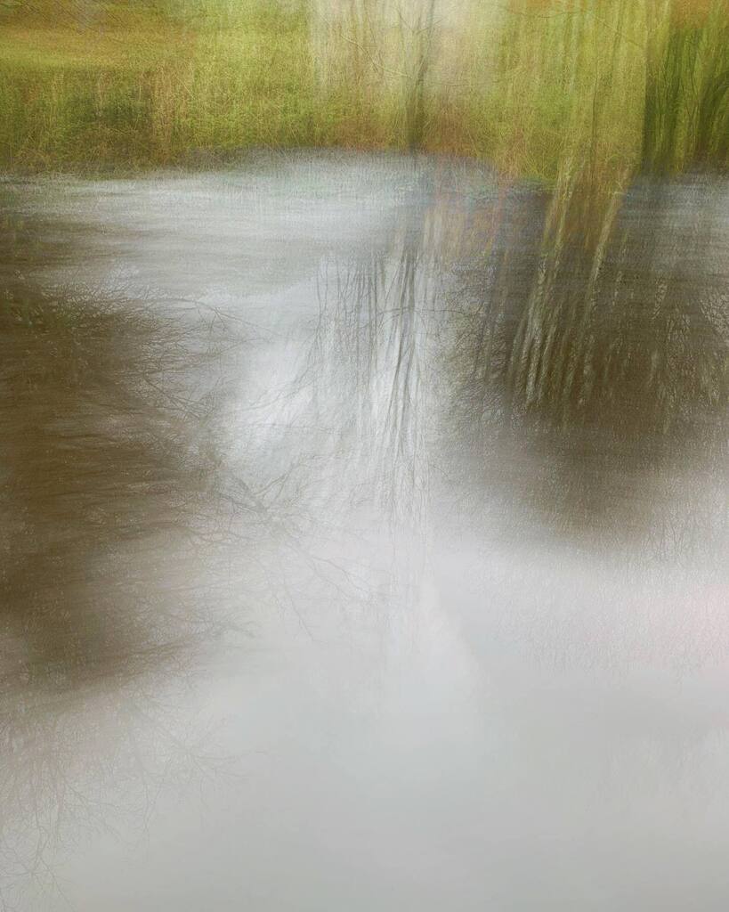 GhostsGavin's tweet photo. Lost between things and stories.
#icm #icmphotography #icm_community #reflectionsonwater #vibrantmatter #ooo #storytelling #lost #hauntology https://t.co/f5eSMxoFMy