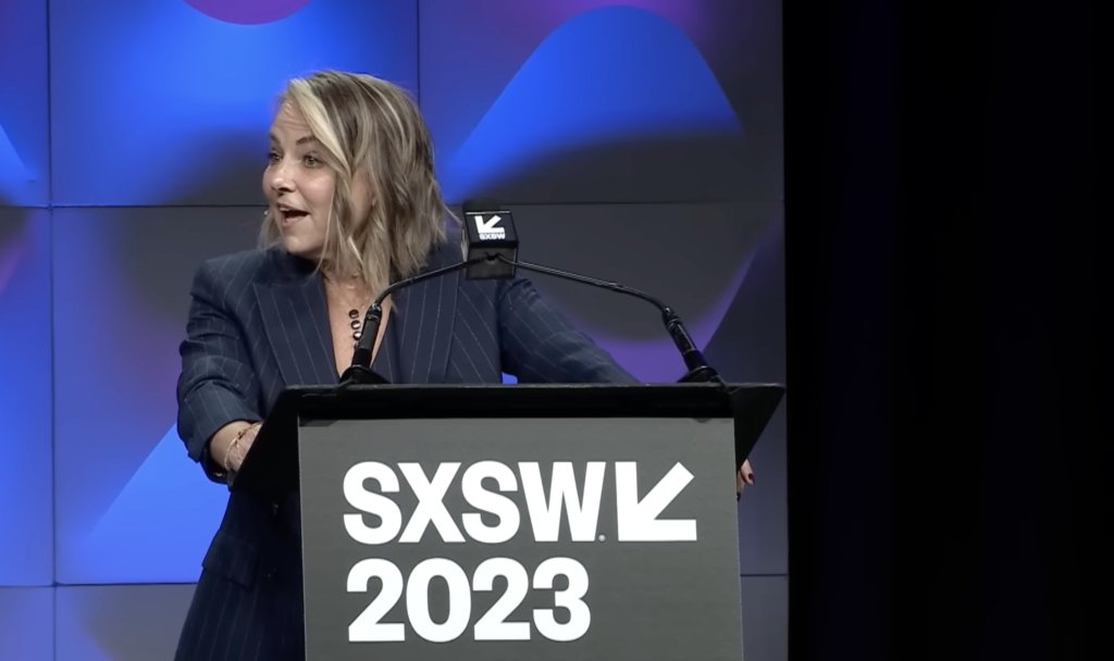 bjeaglefeather's tweet photo. Esther Perel on The Other AI | Artificial Intimacy https://t.co/ESzEfKX7Yl | https://t.co/GIScMpknxY @GlenHiemstra @EstherPerel #AI #EstherPerel #MatingInCaptivity #TheStateOfAffairsBook #Futurism #Technology #Tomorrow #GlenHiemstra https://t.co/b1RkkSa8Pe