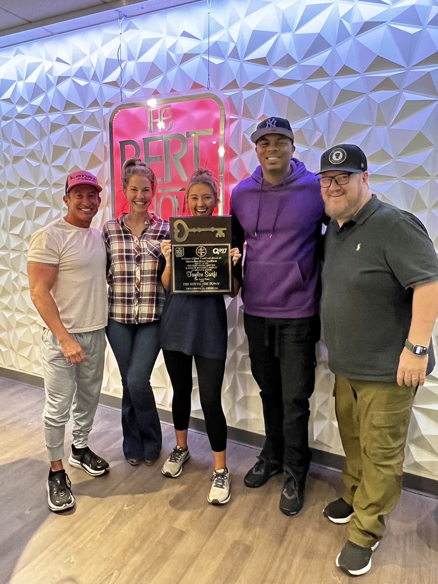 Q997Atlanta's tweet photo. It’s finally here… @taylorswift13’s The Eras Tour is taking over the A! The town of TAYLORsville, Georgia & @TheBertShow wanted to celebrate in ✨style✨ with the key to the town! Happy official “Taylor Swift Day” 🤩
#WelcomeToATayL #AtlantaTSTheErasTour #TSTheErasTour https://t.co/YNgQ8nK3yT