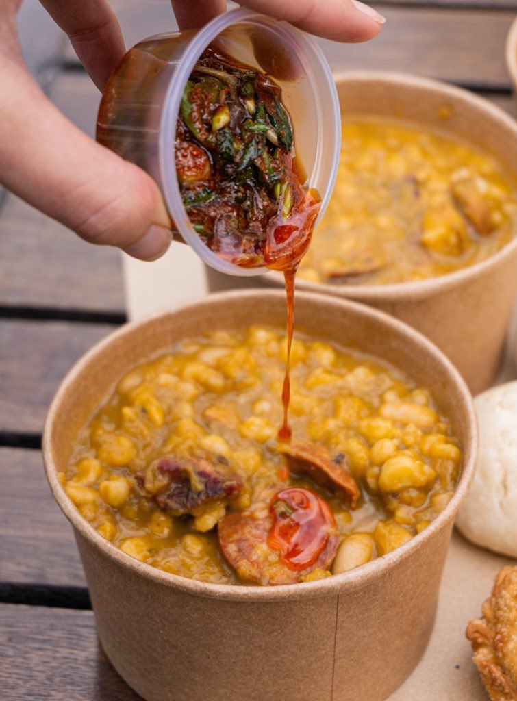 Cumplo el deber de informar que solo quedan 10 porciones de locro envasado al vacío. Pero no teman, lo vas a poder venir a comer a todos los locales desde hoy hasta el domingo!