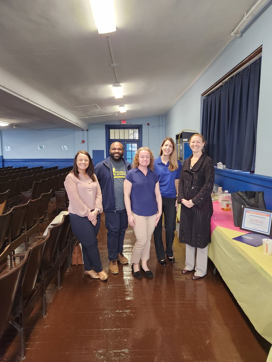 Kelli Velez tweet media