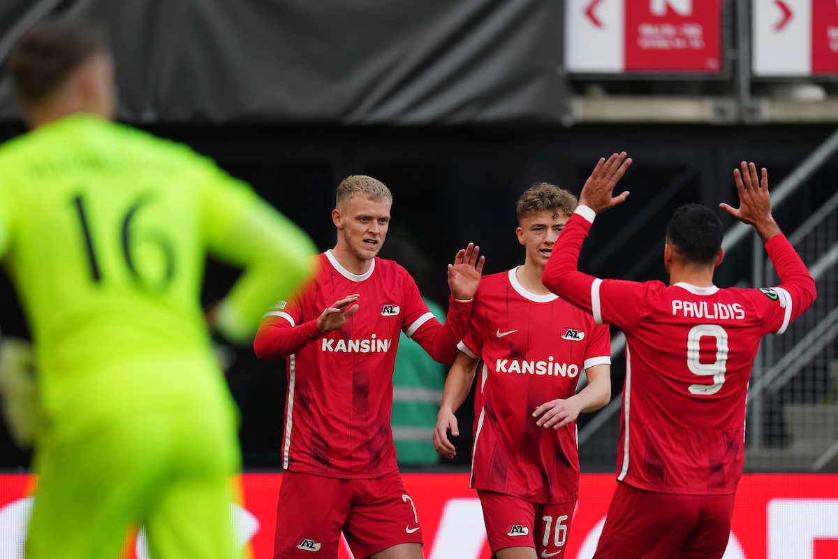 AZAlkmaar's tweet image. 😎 𝙏𝙝𝙧𝙤𝙬𝙗𝙖𝙘𝙠 𝙏𝙝𝙪𝙧𝙨𝙙𝙖𝙮

😏 Vandaag een week geleden!

#AZ #azand #UECL | @europacnfleague