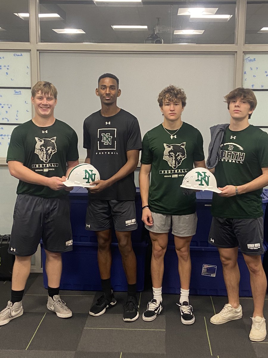 NNCoachJones's tweet photo. Hard Hatters of the week:

Noah Mitchell
Ryan Humphrey II
Rhett Zimmerman
Kaden McCarthey

Congrats Men!
#Got23arnit https://t.co/2HPelV2nJA