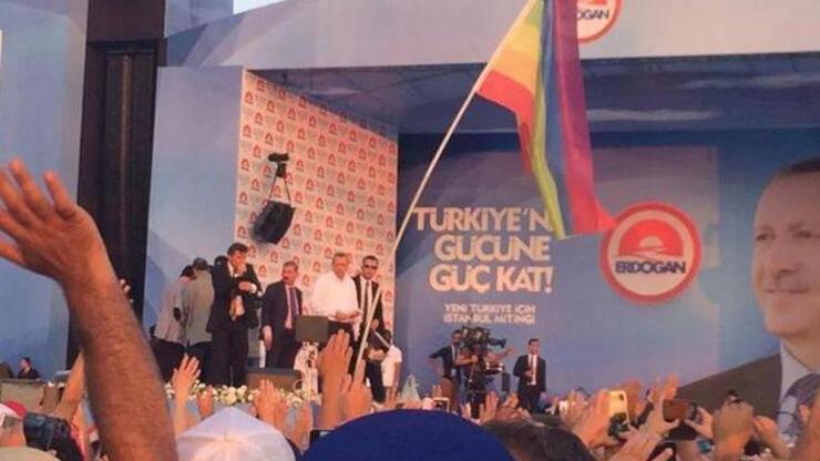 bgyetherr's tweet photo. Süleyman Soylu: Hani LGBT+Q diyorlar ya, onun içerisinde hayvanla insanın evlenmesi de var. https://t.co/OUlf3x1p47