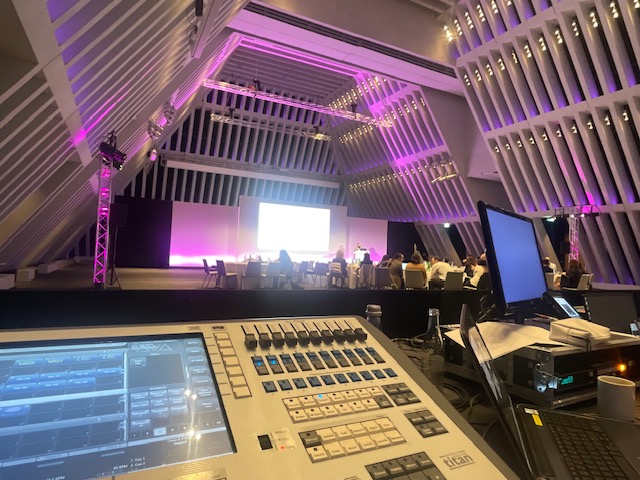 UKSV's tweet image. More amazing pictures from our current job in Zürich, Switzerland! Thanks for the great snaps @lightcontrastlx #liveevents #europeevents #pharma #pharmaconference