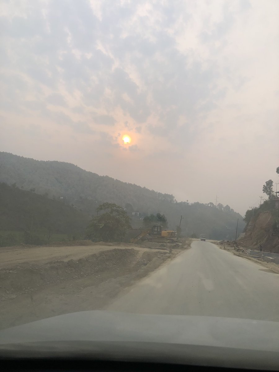 drbishnuhnepal's tweet photo. #TIMEforTRAVELwriting: 27Apr2023: drove from #Pokhara to #Kathmandu!Glad -#PrithviHighway is being extended making 4-lanes! #Aanbukhaireni to #Muglin is certainly challenging due to rock-cutting. Once completed will be wonderful drive!

-@#Nepal-#Himalayas #UNSG #UNWTO #Xinhua https://t.co/aMNLDyaBtp