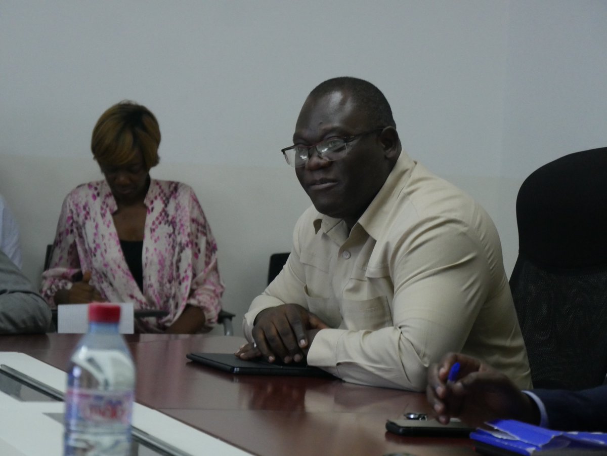 CamuCongo's tweet photo. Le mercredi 19 Avril 2023, la Caisse d’assurance maladie universelle a répondu positivement à la demande de  L'ARPCE, sur la tenue d’une réunion d’information sur la CAMU faite à l’endroit de l’équipe des ressources humaines de ladite entité. https://t.co/K20gikufH6