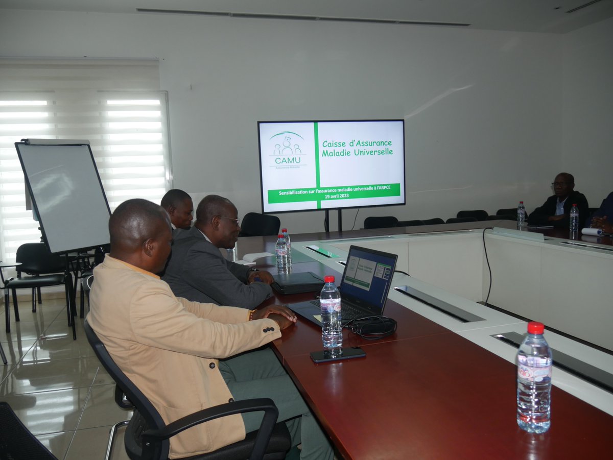 CamuCongo's tweet photo. Le mercredi 19 Avril 2023, la Caisse d’assurance maladie universelle a répondu positivement à la demande de  L'ARPCE, sur la tenue d’une réunion d’information sur la CAMU faite à l’endroit de l’équipe des ressources humaines de ladite entité. https://t.co/K20gikufH6