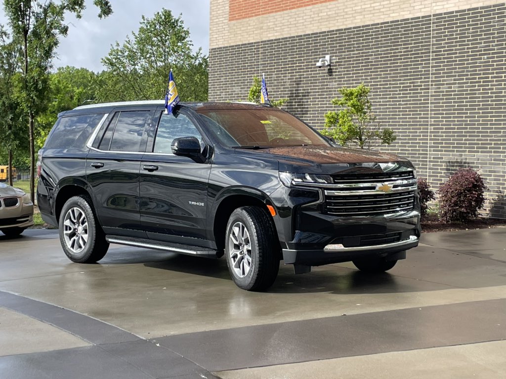 Garner_HS's tweet photo. Celebrating the Garner Magnet Teacher of the Year and the newly minted WCPSS Teacher of the Year…Terry Hennings! His celebration also included a brand new Chevy Tahoe courtesy of WCPSS and Capital Chevrolet! #GoGarner 💙💛 https://t.co/QyAvAcQiuX