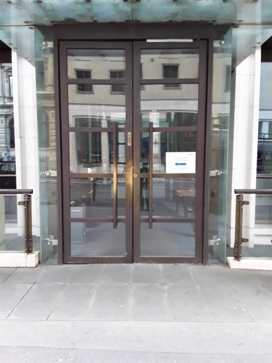 "Great job installing new double doors at Gracechurch St, thanks!" 
Positive feedback following our replacement external doorset on behalf of <a href="/ABM_UK/">ABM UK</a> 

A Bronze anodised finish was matched to perfectly harmonise with the original, aged frame.

#aluminiumdoors #largedoors #London