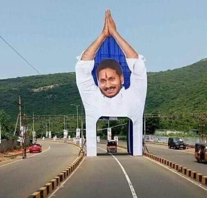 sagarcasm's tweet photo. "I was going through your photos" https://t.co/IgXh8Pxj1m