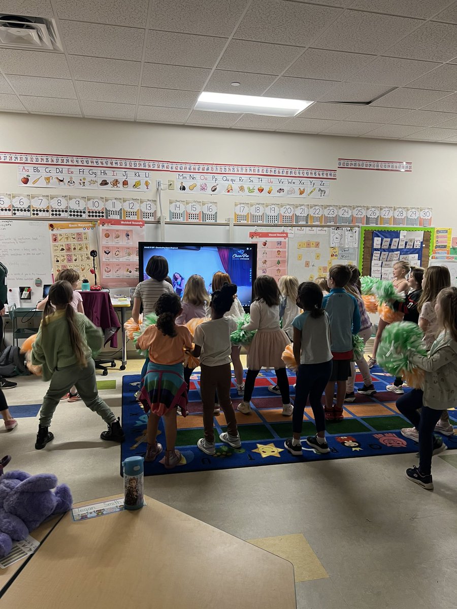 Phyllis Kramer tweet media