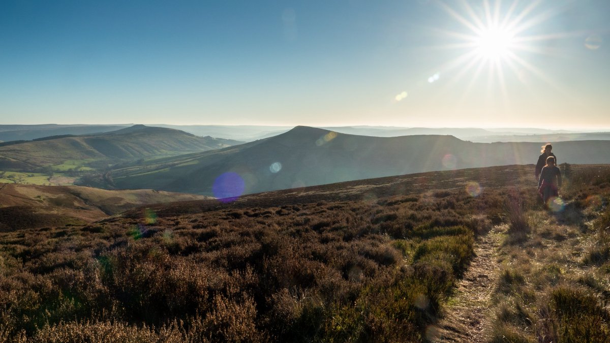 If you’re spending some time in the Peak District this bank holiday, please help to protect it by:

🚫NEVER having a barbecue, fire or fireworks on the moors.

🚒If you see a fire, call 999 & ask for the fire service

🥤Please take your litter home 

#bemooraware