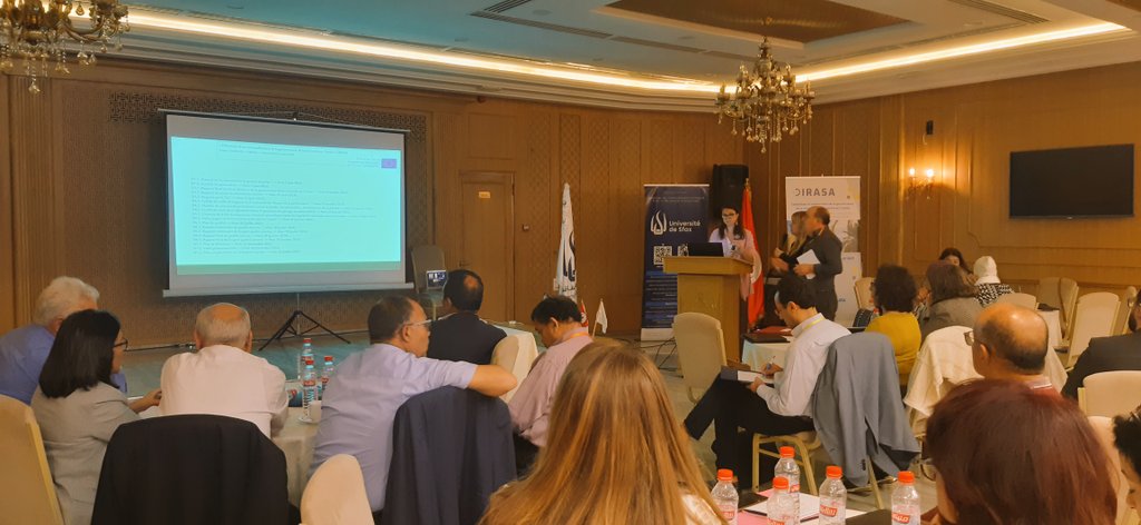 Nous en venons maintenant à la session de #gestion de #projet. Nos coordinateurs <a href="/Univ_Sfax/">Université de Sfax</a> et <a href="/unimed_network/">unimed_network</a> présentent le plan de travail pour les années à venir. <a href="/info_dirasa/">DIRASA</a> #recherche #université #connections #erasmusplus #développement #synergies