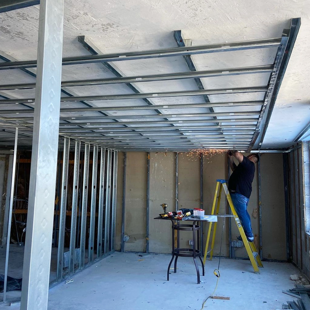chandleesons's tweet photo. Busy Friday 🙌

We’re here to give your space the upgrades it needs and make your ideas a reality.

Ready to make an update? Give us a call! ✨
678-278-9226

#BusyFriday #Commercial #Upgrades #Remodel #Construction #Projects #Atl #CallUsToday #ChandleeConstruction https://t.co/Gj0vLuXJTf