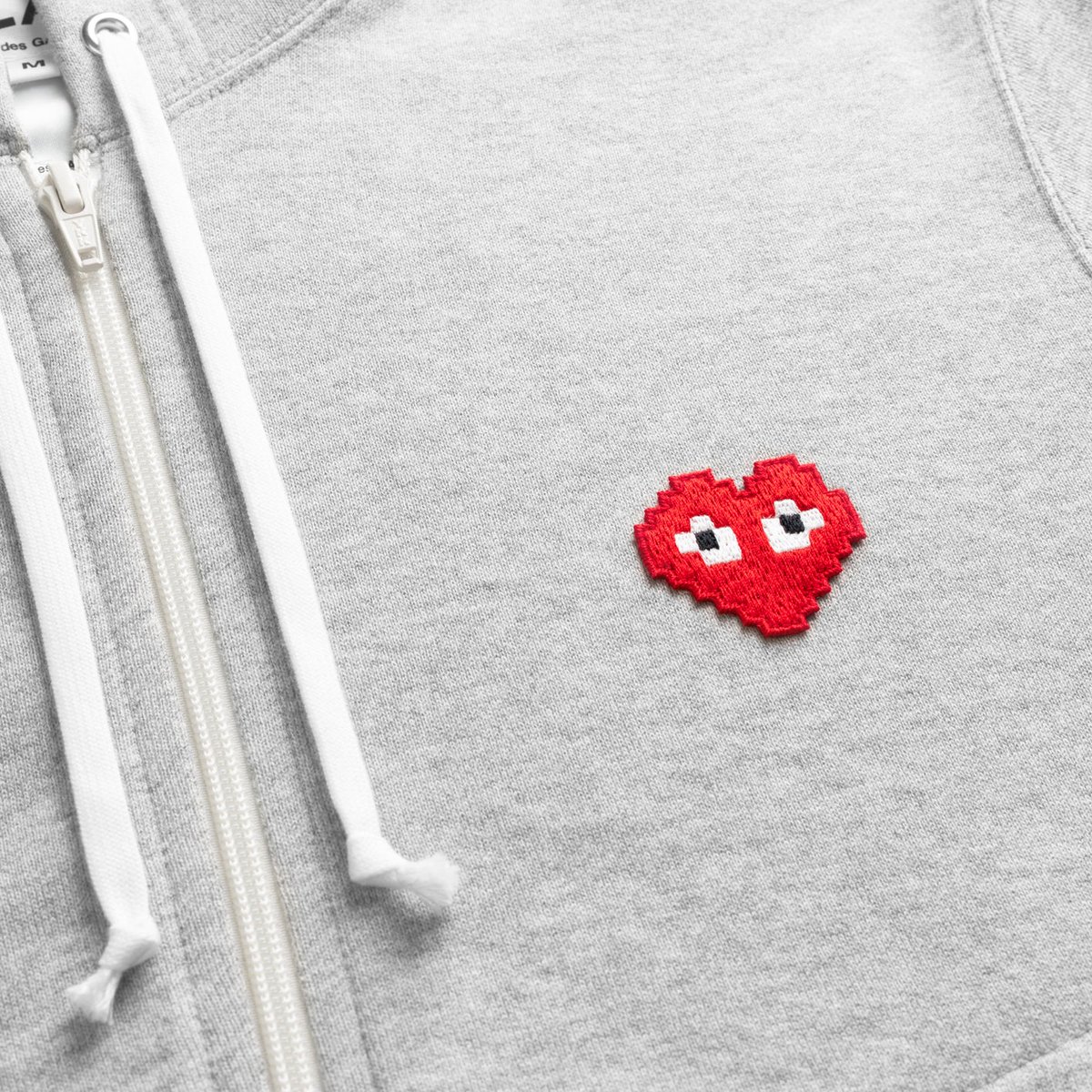 mailchi.mp/39aa17b91f17/c… DISCOVER OUR LATEST DROP OF T-SHIRTS FROM THE COLLABORATION BETWEEN COMME DES GARÇONS AND SPACE INVADER, A PIXELATED TAKE ON THEIR ICONIC HEART LOGO