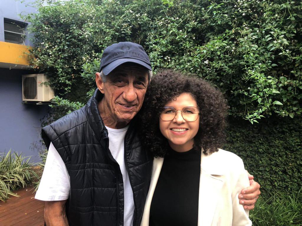 robertacampos's tweet photo. Ontem passei a tarde com meu querido amigo Fagner! ❤️
#robertacampos #fagner #raimundofagner #mpb https://t.co/Y6nVfSLYvN