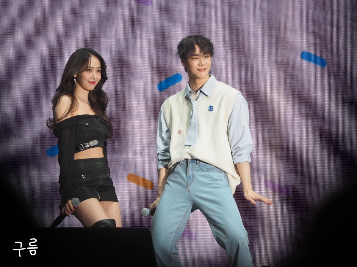 ㅊㅊ ·: ☾ tweet media
