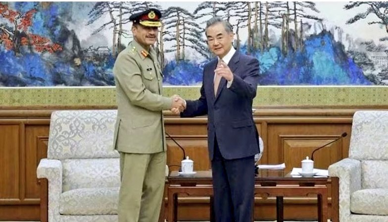 sellah_do_'s tweet photo. #Girlsgang #ChorNikalKeBhaga #Chine #ChinaDailyEditorial #ChinnanjiruNilave https://t.co/sR2fW4xjMg