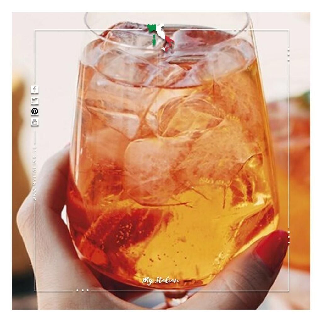 🇮🇹 [ISPRITZ]

iSpritz is inspired by the famous aperitif from Veneto, served in all the bars of Italy. It is a fresh-sweet mix with flavours of orange and a pronounced, pleasantly bitter note of spices. Serve it cold with three ice cubes and an orange sl… instagr.am/p/CrlMU-ktVni/