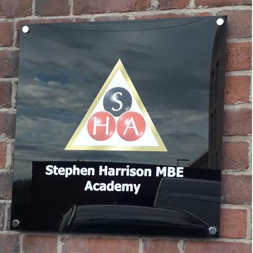 ElseClaire's tweet image. We do lots of different signage but our best sellers are the acrylic signs. They can be any size ideal for door signs, or exterior signage. Wear well and look slick. 
Need a quote ow.ly/97VU50NbTBH
#somethingeelsegraphics  #signs #acrylicsignage #doorsign #exteriorsign