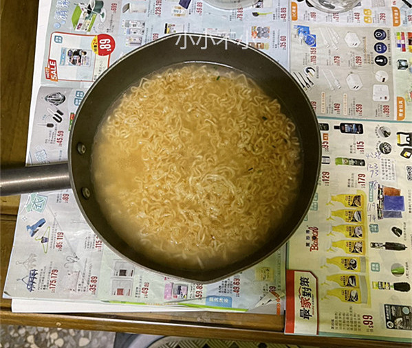 有沒有人要帶小小去吃好吃的丫
不想吃泡麵了 XD
#月底的生活費只夠吃泡麵~~~~(>_<)~~~~ https://t.co/Wuaxc5Tm2m